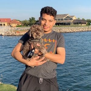 Meet your Posher, Jason